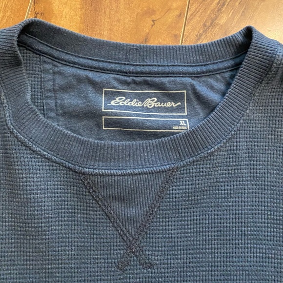 Blue Eddie Bauer Henley - Picture 5 of 10